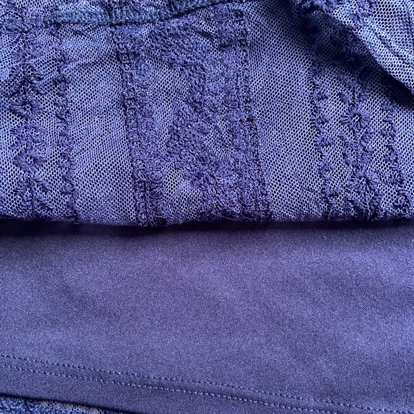 Lace overlay sleeveless - Picture 4 of 6